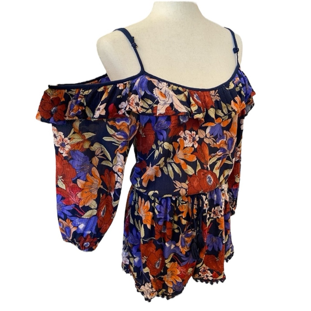 Band of Gypsies Viscose Romper Floral Cold Shoulder Embellished EUC Sz Med
